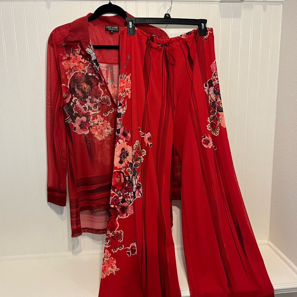 Petit Pois pajama style top and pants
